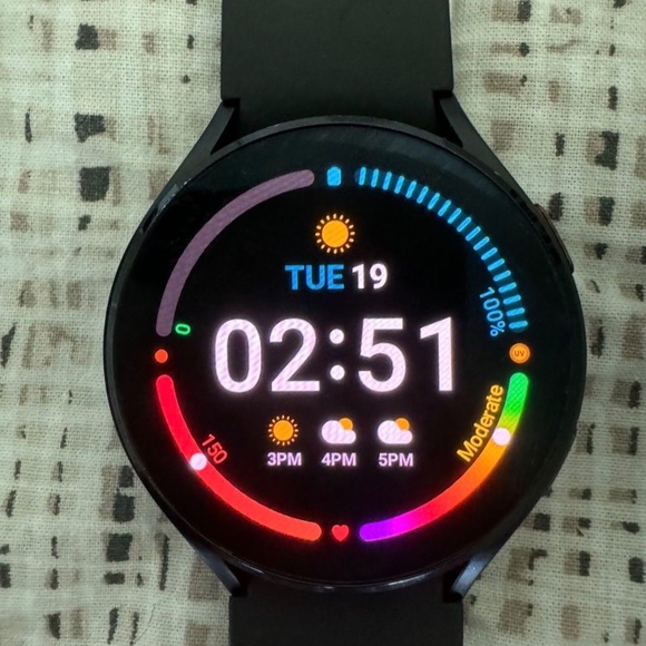 Samsung Galaxy Watch 4, 44MM - Picture 2 of 5